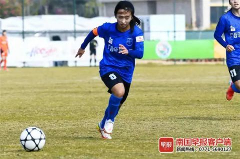 多特蒙德德比战死里逃生  